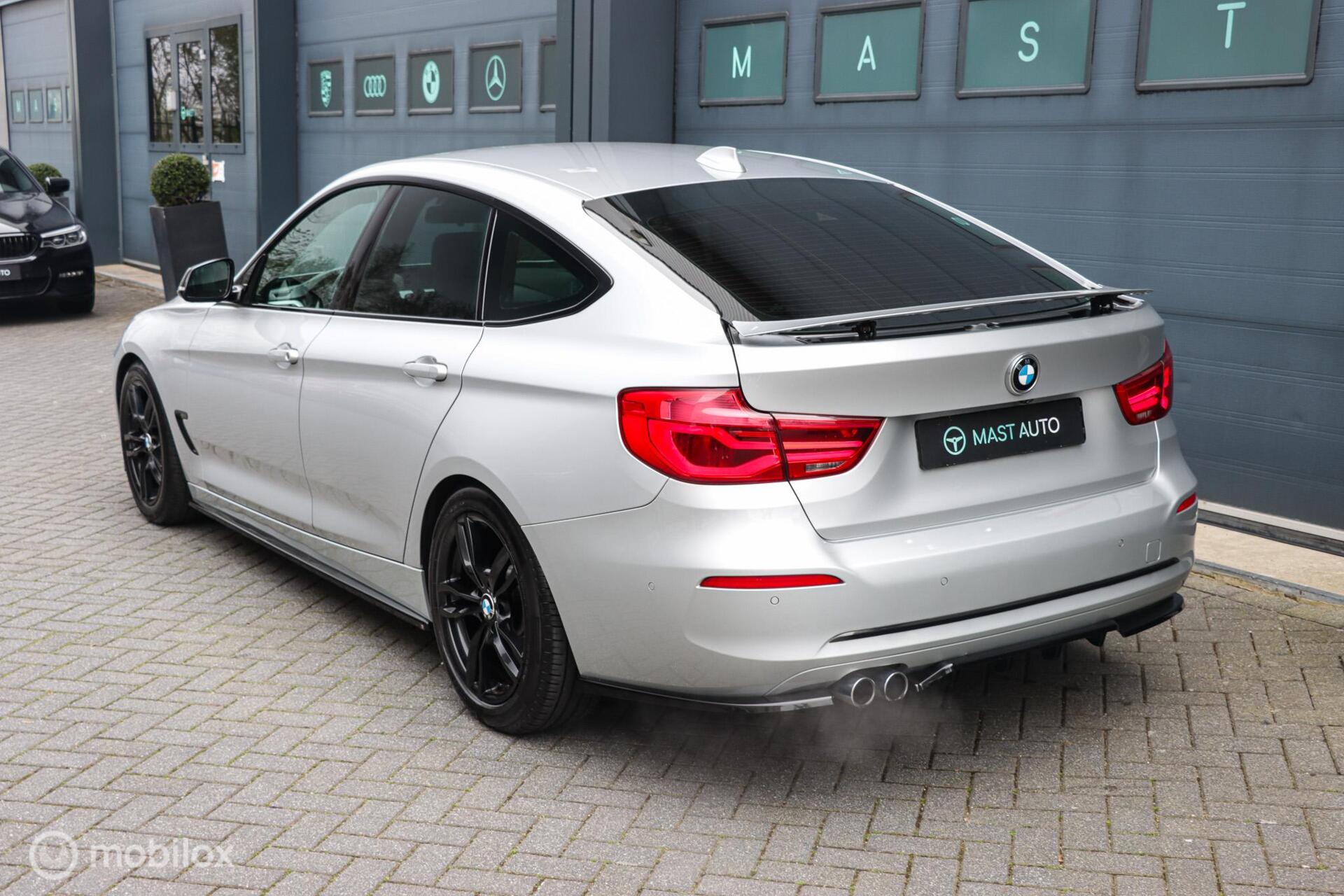 Foto van BMW 320i