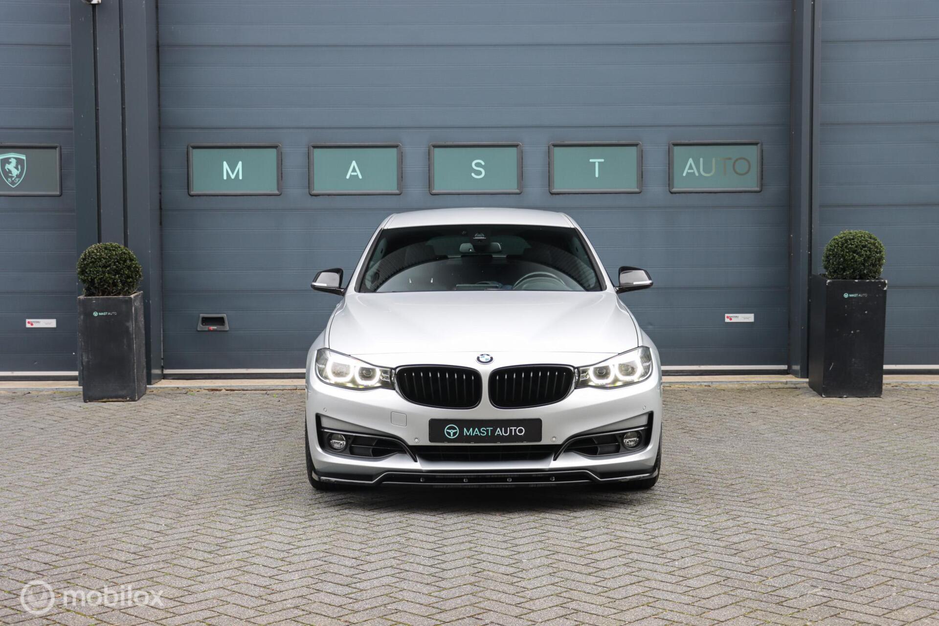 Foto van BMW 320i