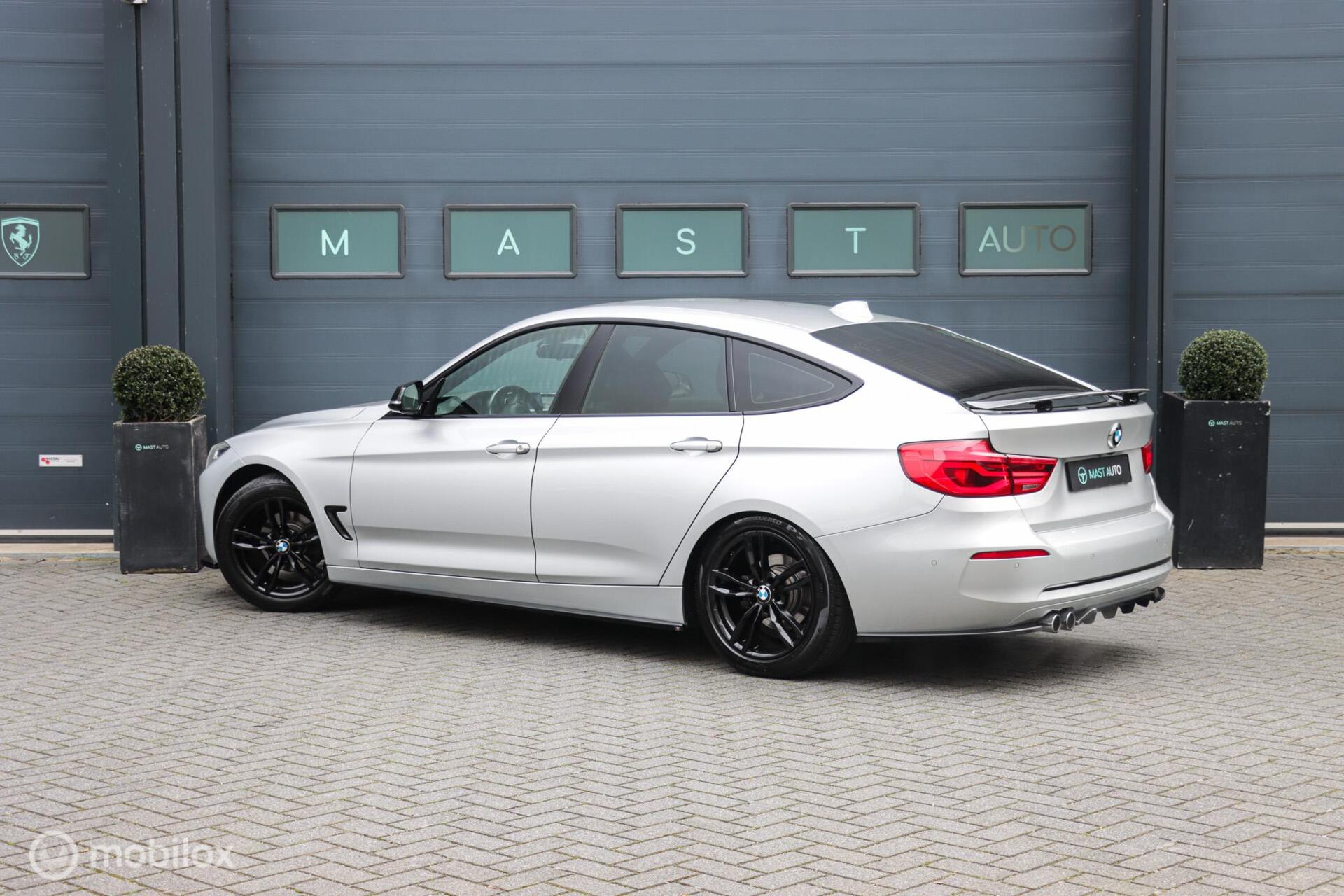Foto van BMW 320i
