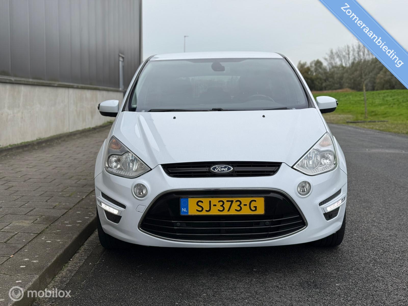 Foto van Ford S-max