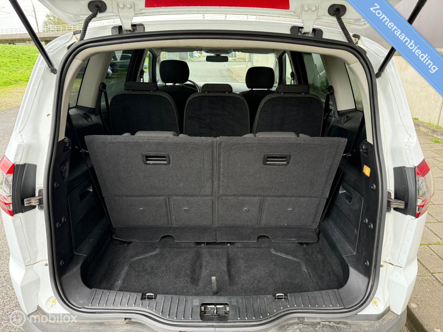 Foto van Ford S-max