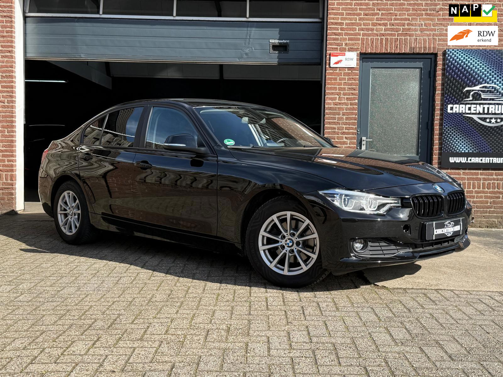 BMW 320i 320i 2017 - voorkant