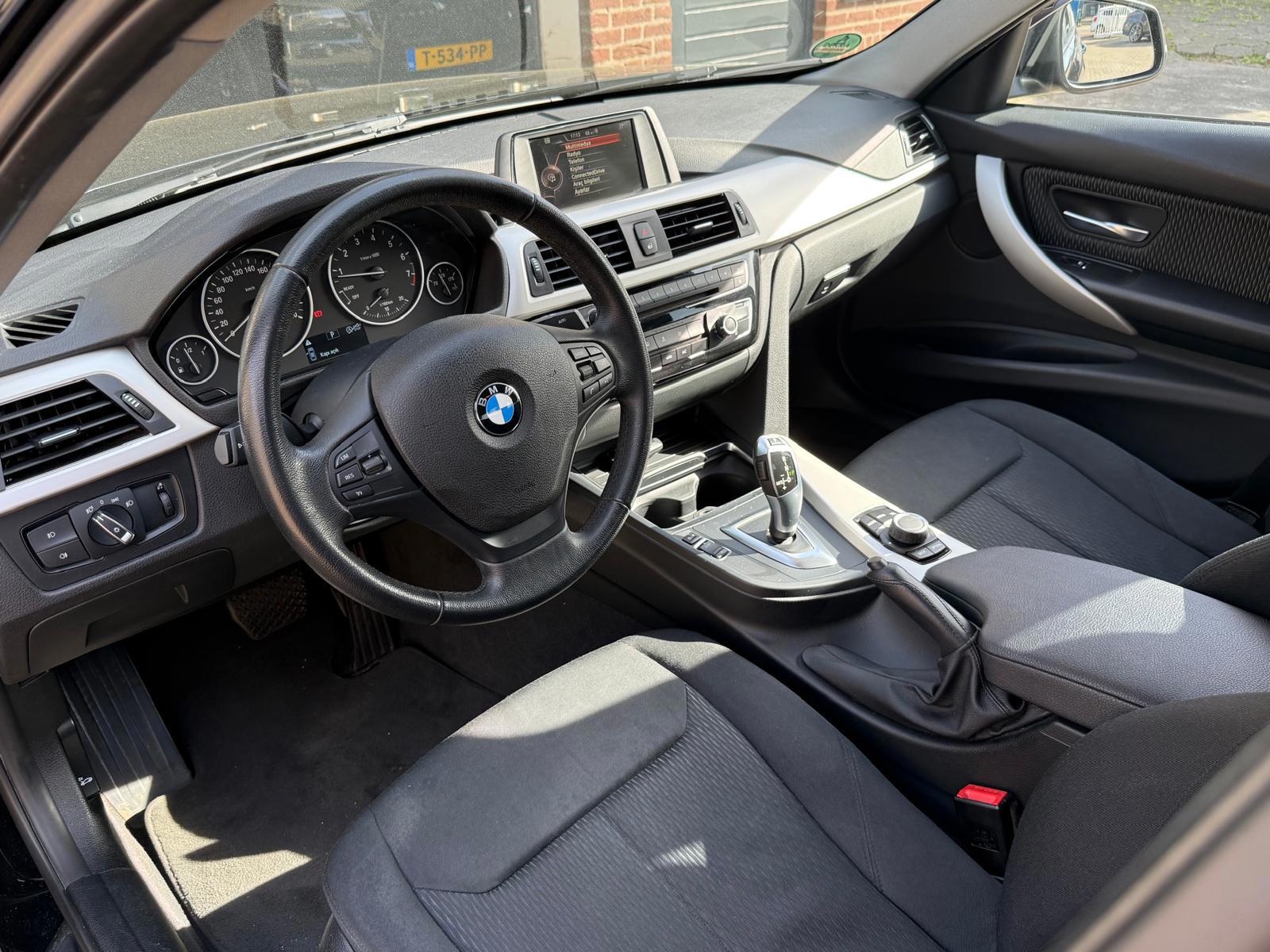 Foto van BMW 320i