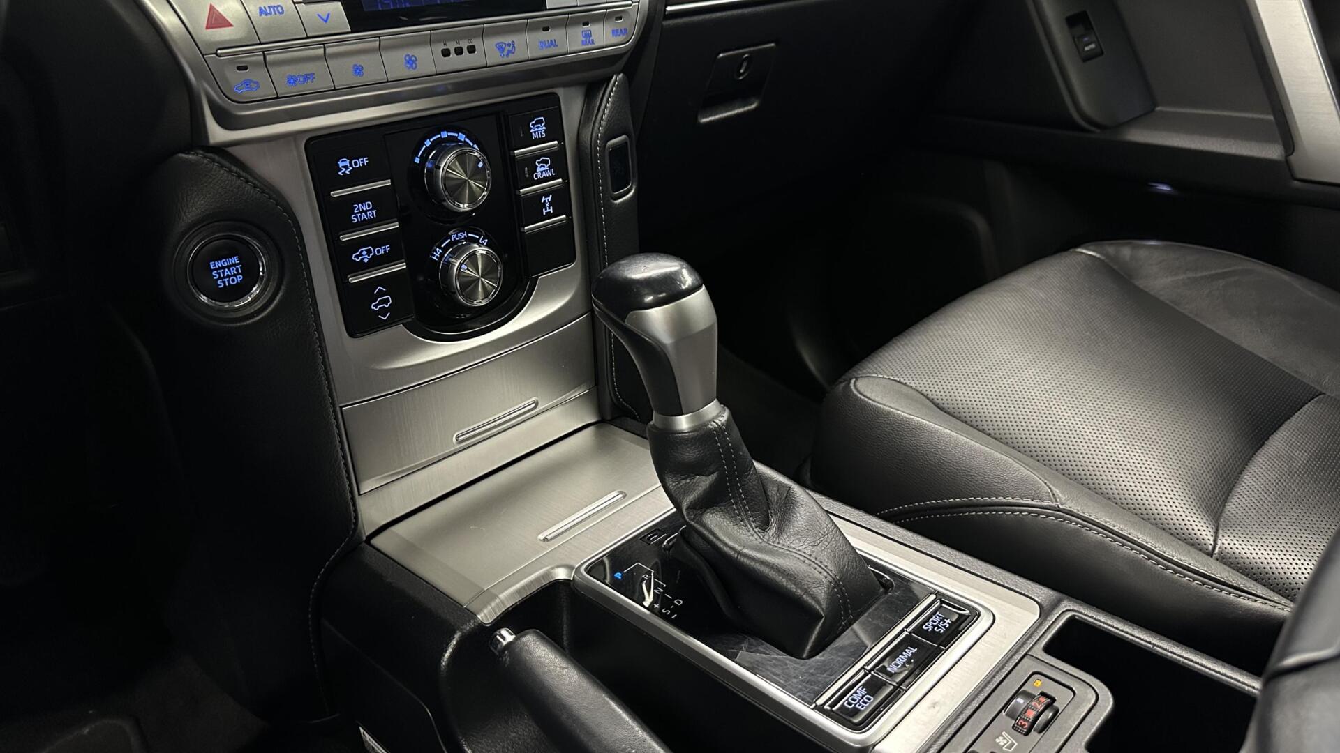 Foto van Toyota Toyota Land Cruiser (150 Series)