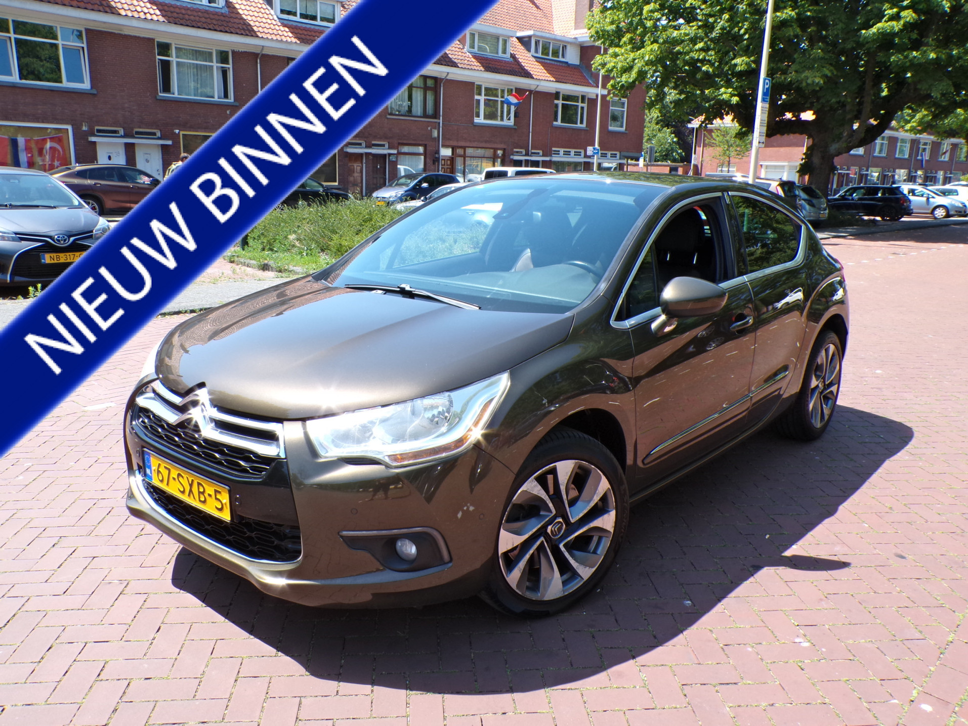 Citroen Ds4 1.6 THP Sport Chic 2011 - voorkant