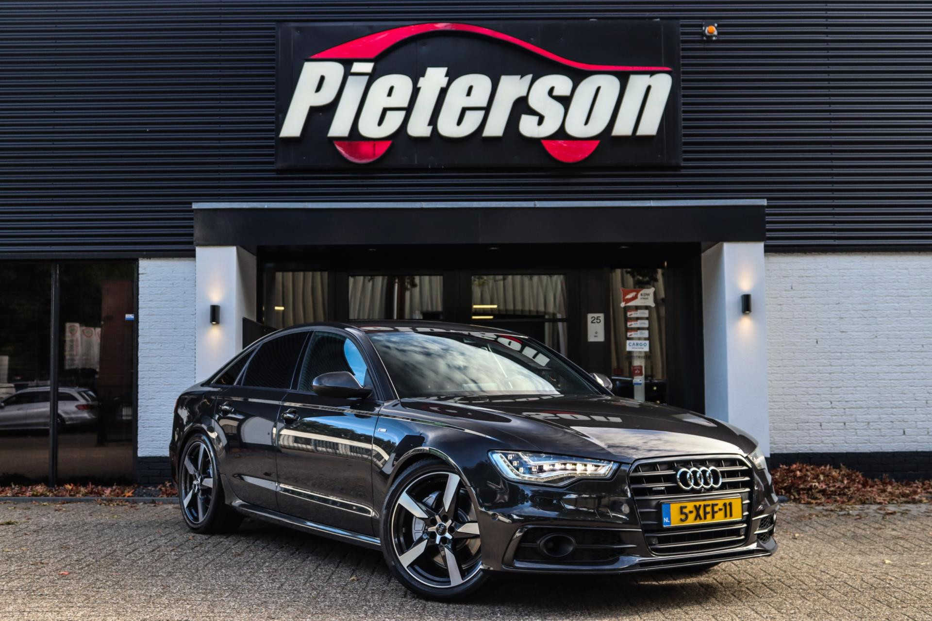 Audi A6 Limousine 3.0 TFSI quattro Pro Line Plus 2013 - voorkant