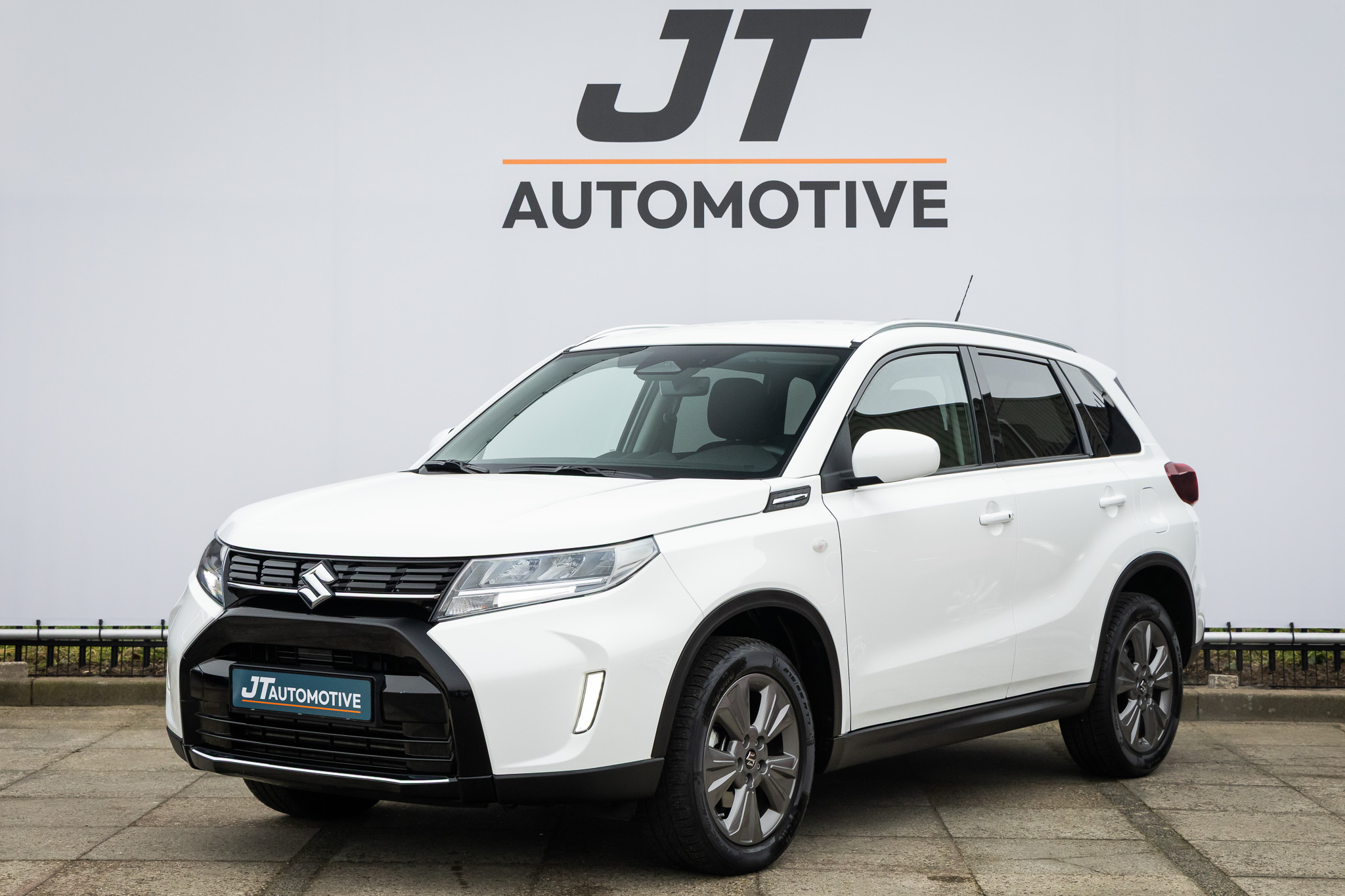 Suzuki Vitara 1.4 Bjet Select Hybrid Camera | Stoelverwarming | Carplay 2025 - voorkant