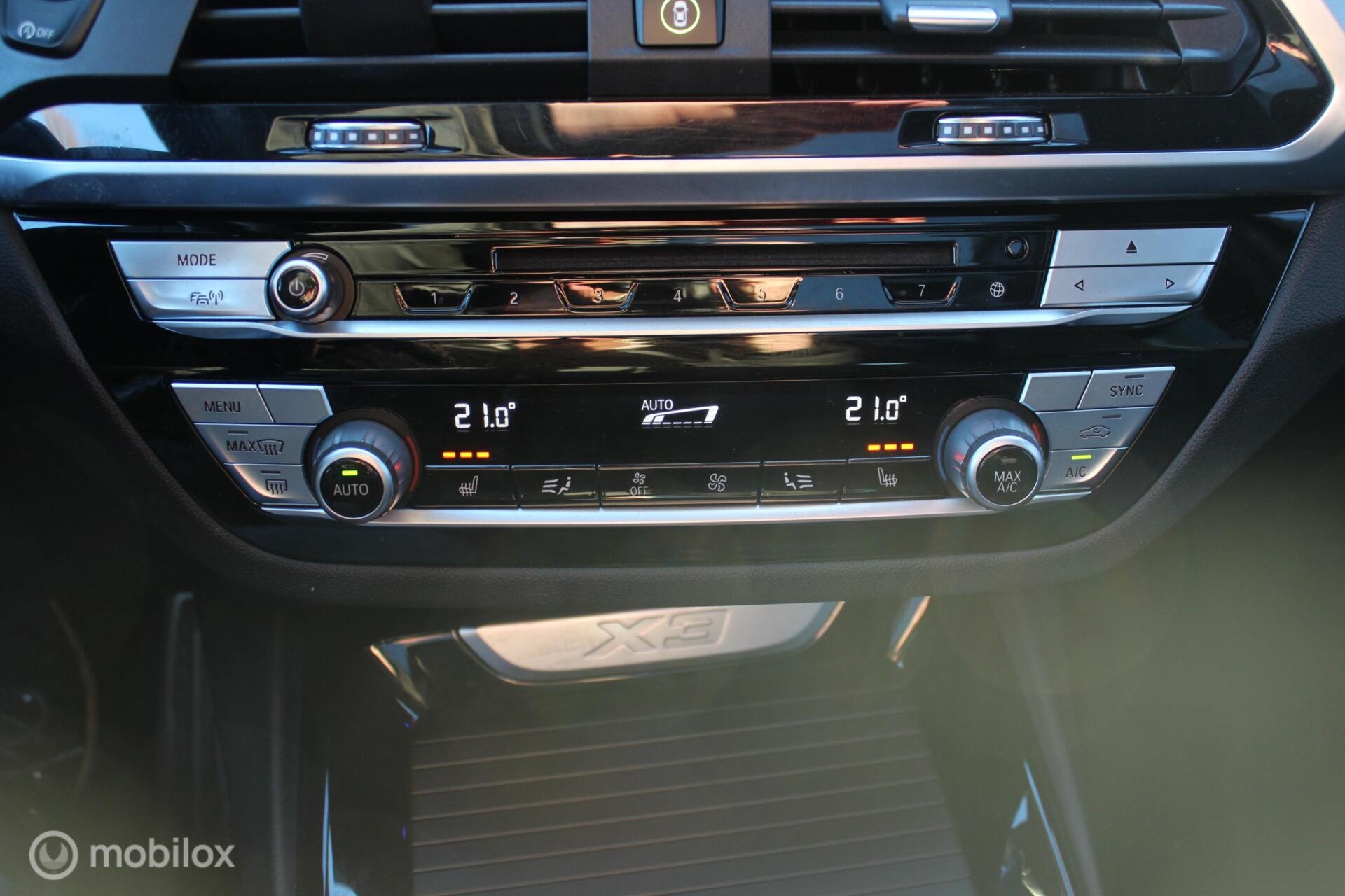 Foto van BMW X3 Xdrive30i