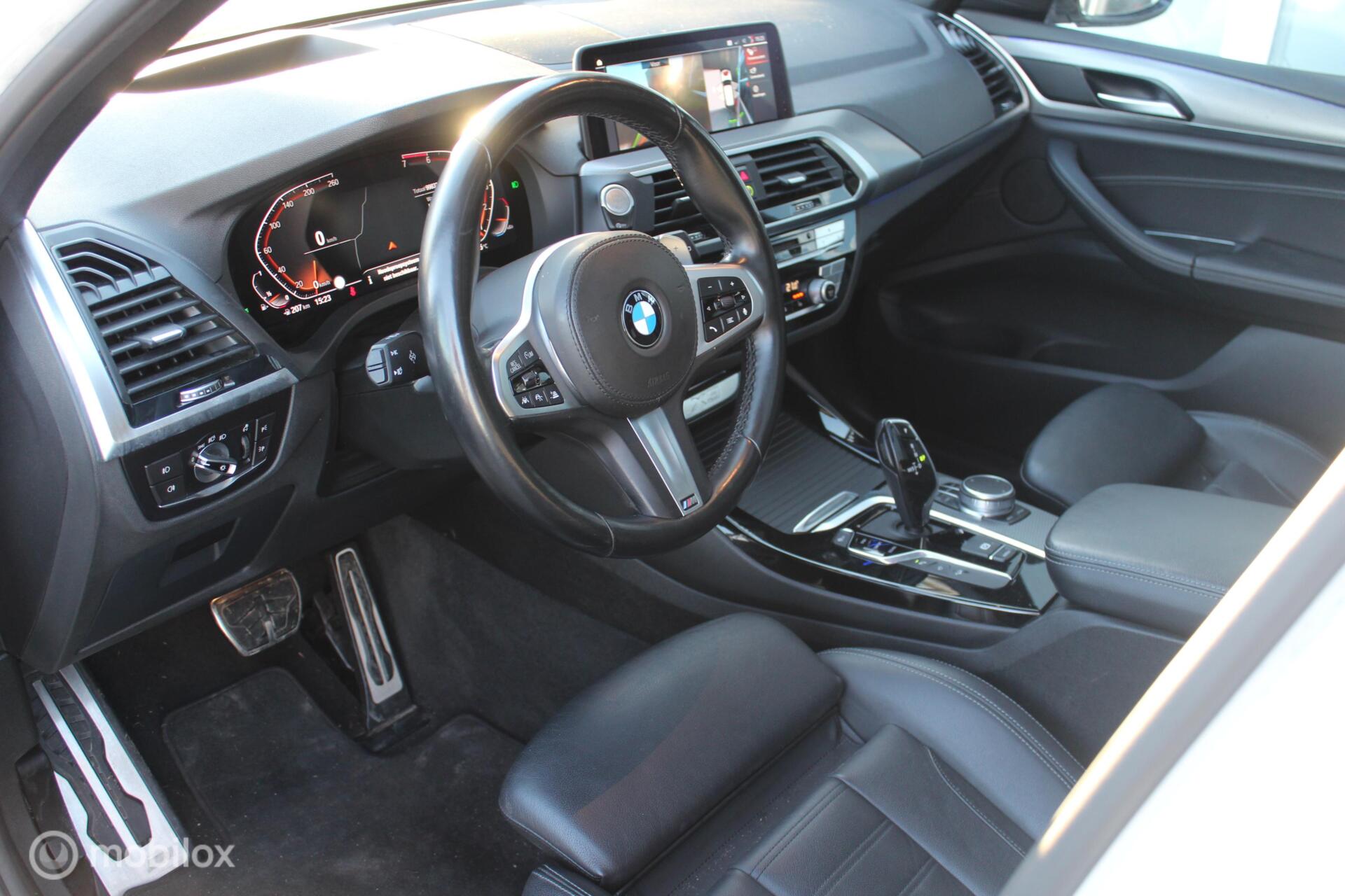 Foto van BMW X3 Xdrive30i