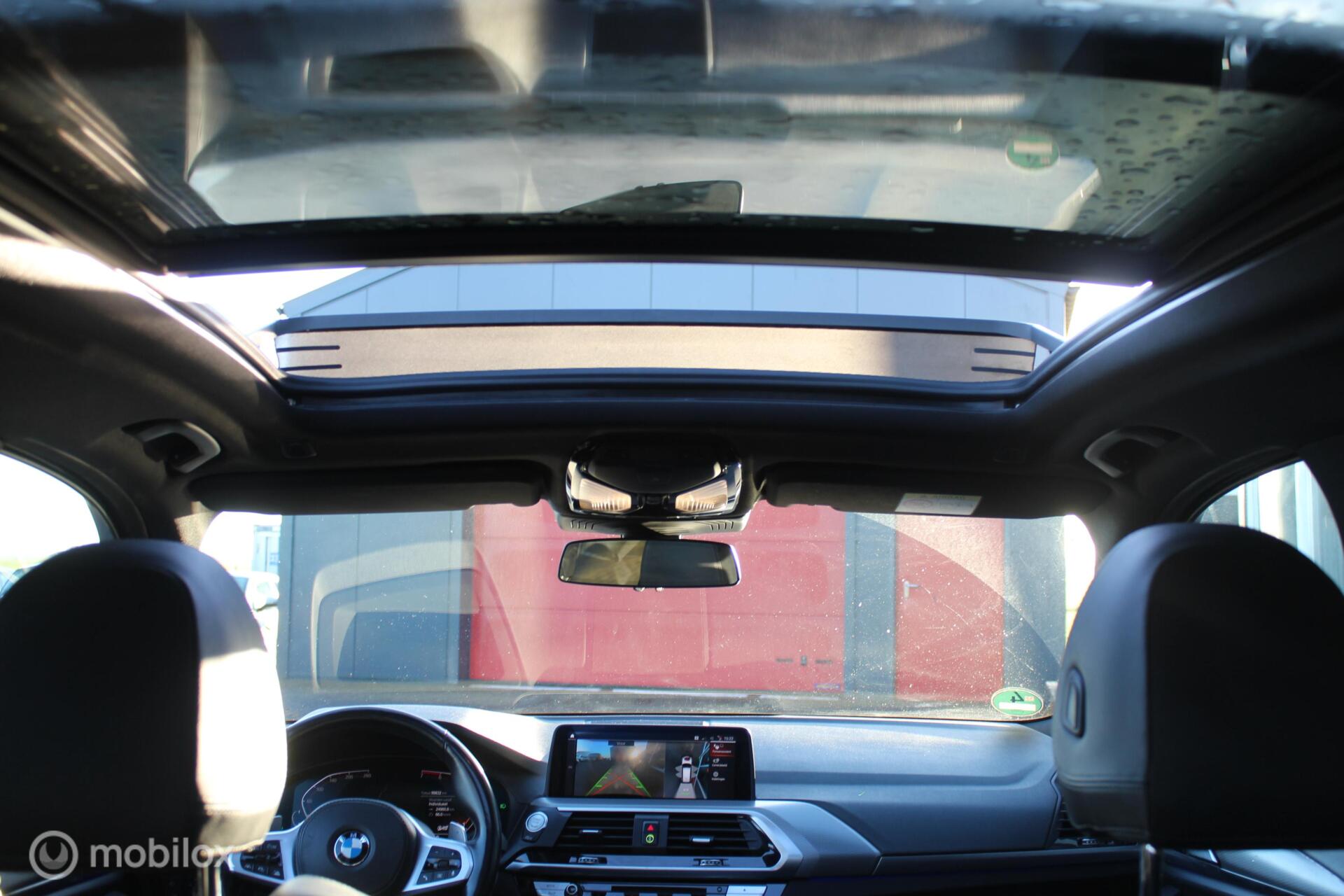 Foto van BMW X3 Xdrive30i