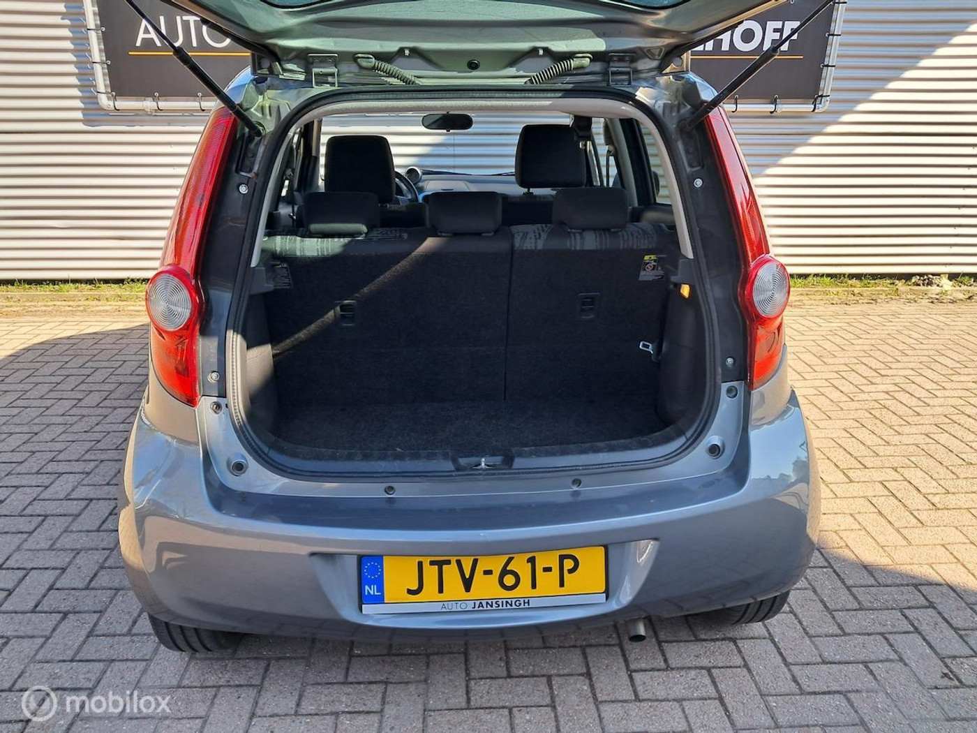 Foto van Opel Agila