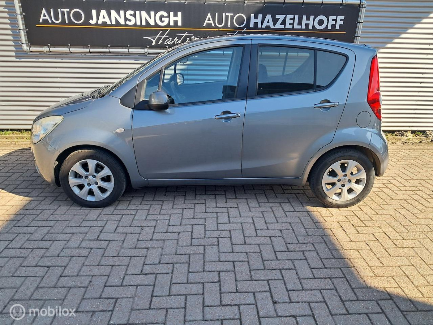 Foto van Opel Agila