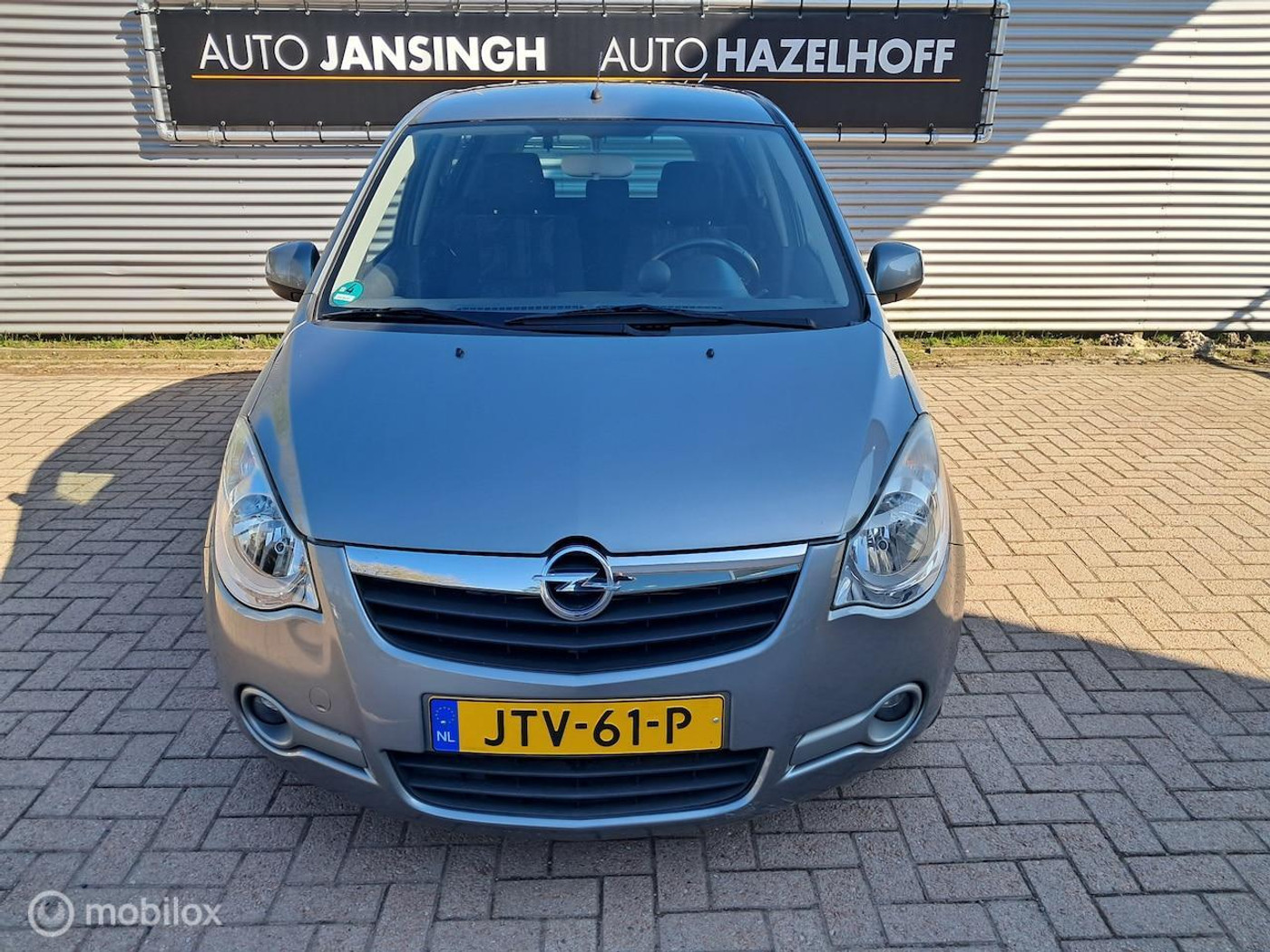 Foto van Opel Agila