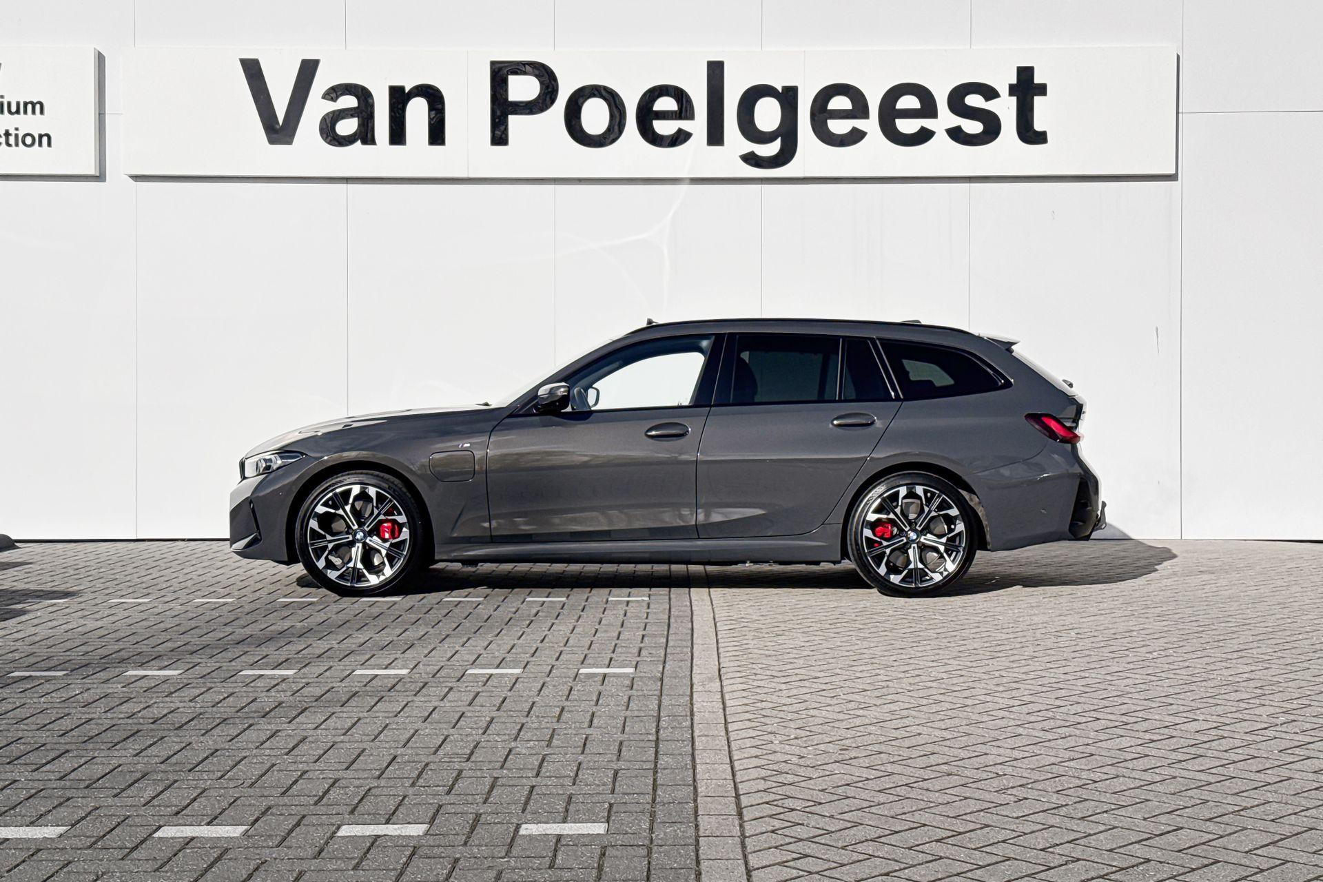 Foto van BMW 330e xDrive