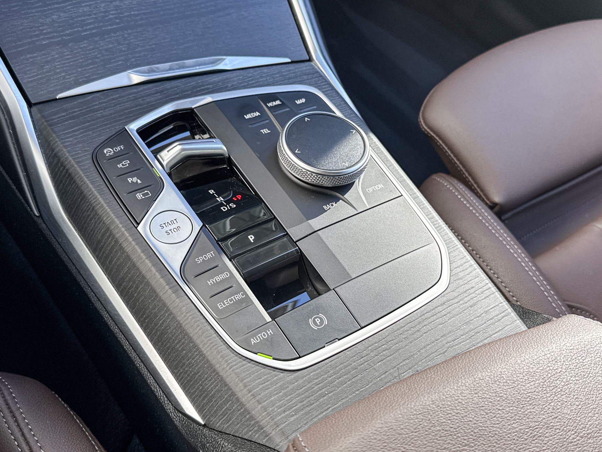 Foto van BMW 330e xDrive