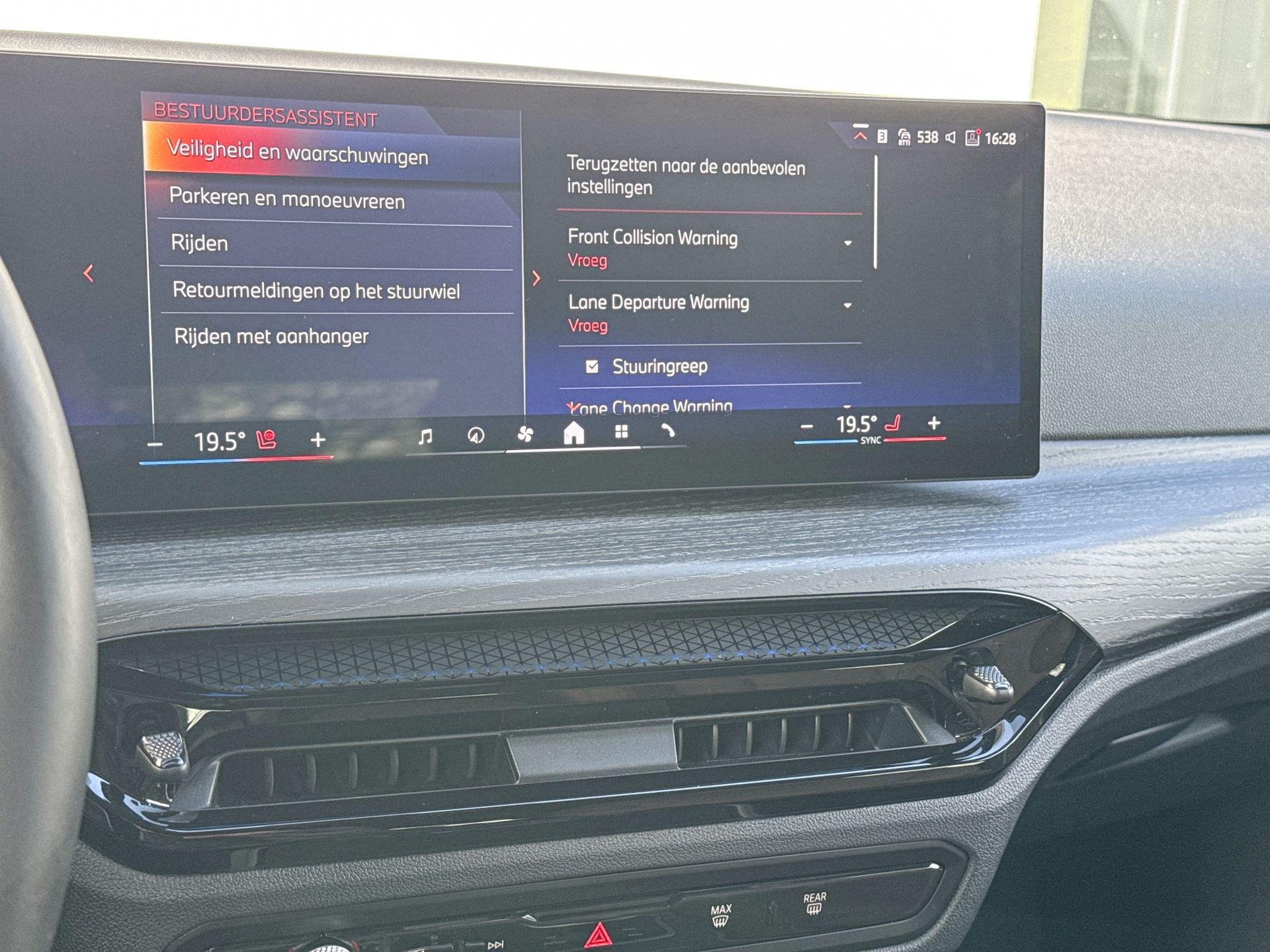 Foto van BMW 330e xDrive