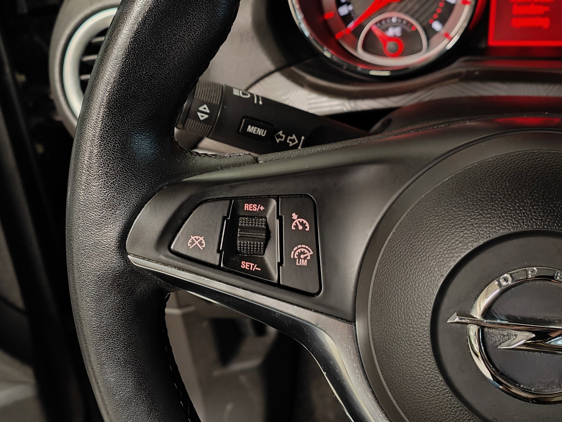Foto van Opel Adam