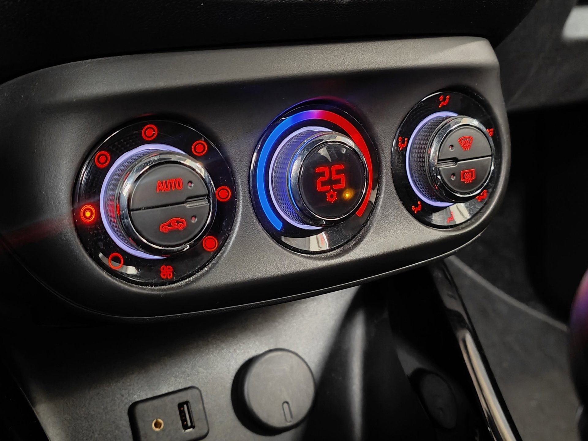 Foto van Opel Adam