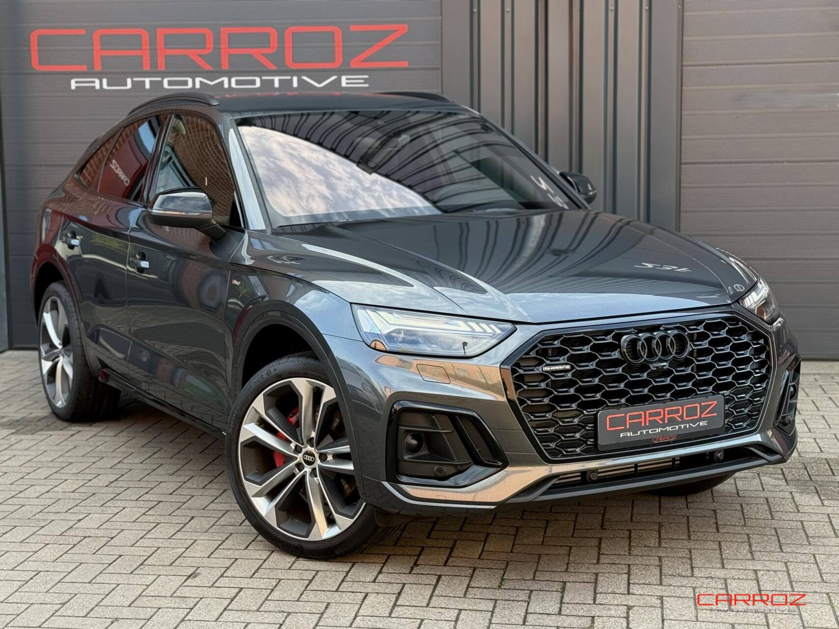 Audi Q5 50 TFSI e-hybrid Quattro S edition Trekhaak ACC Camera 2025 - voorkant