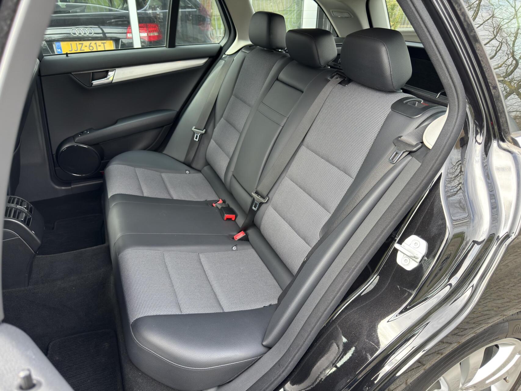 Foto van Mercedes-Benz C 280