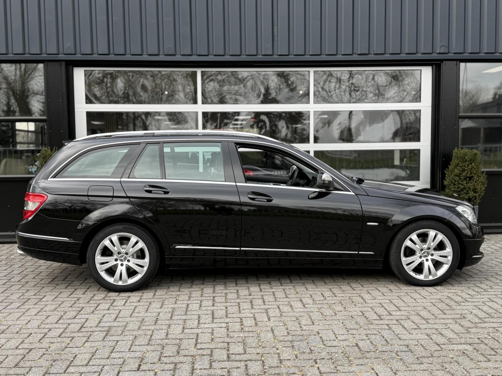 Foto van Mercedes-Benz C 280