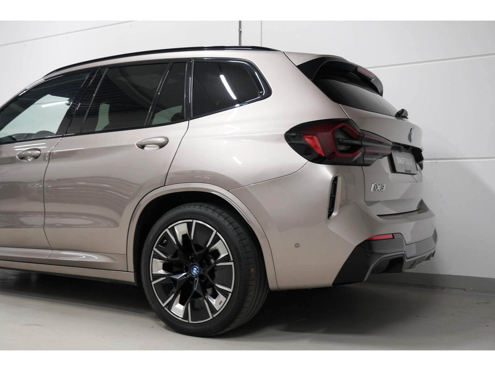 Foto van BMW Ix3