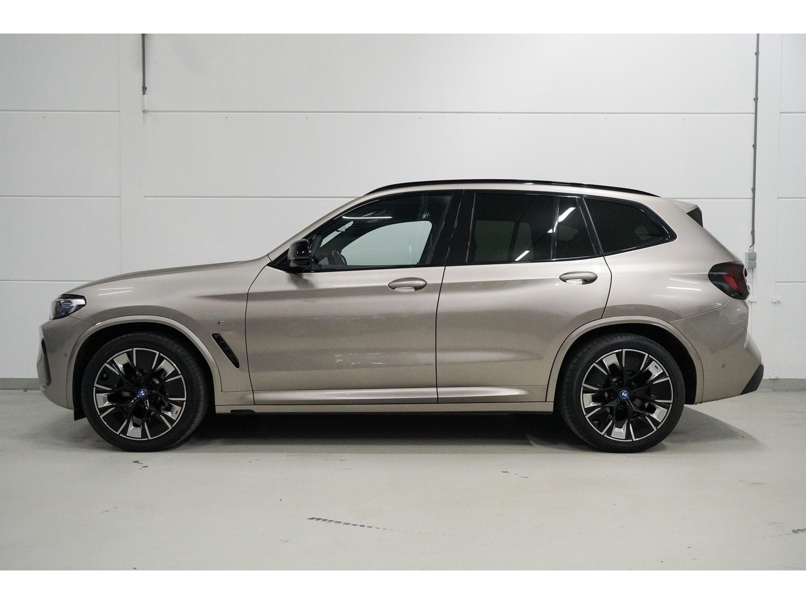 Foto van BMW Ix3