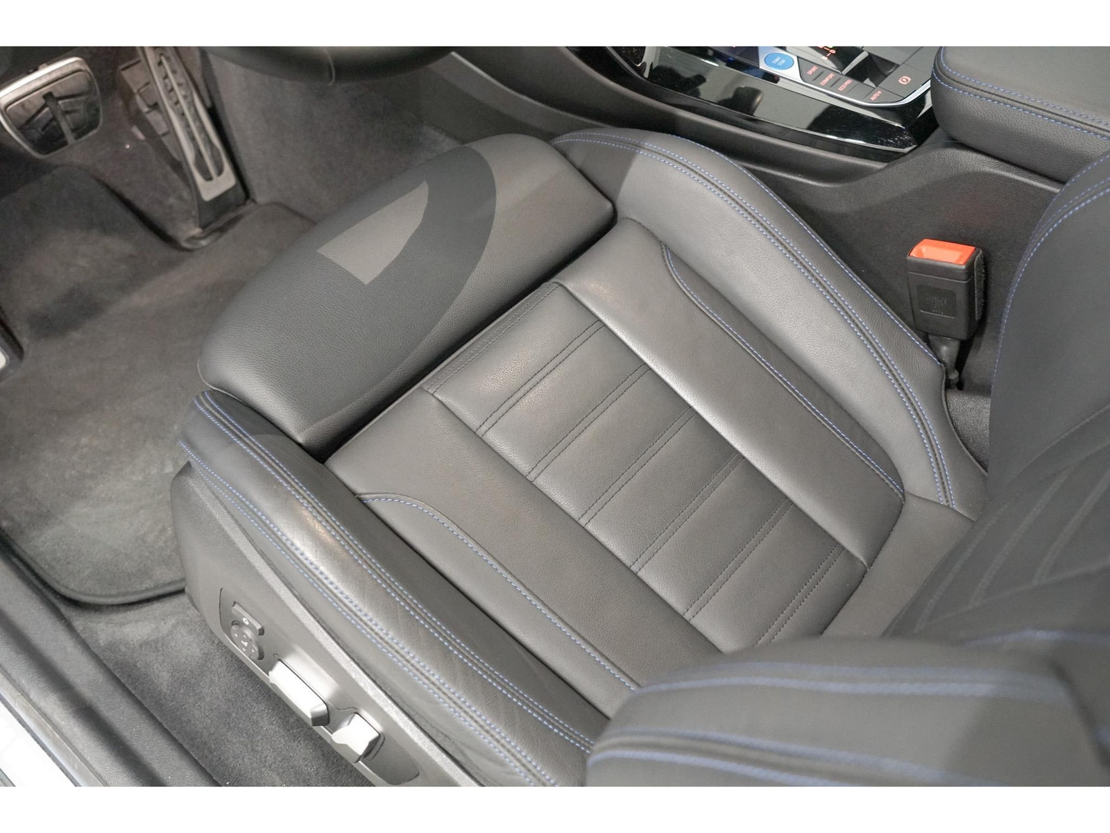 Foto van BMW Ix3