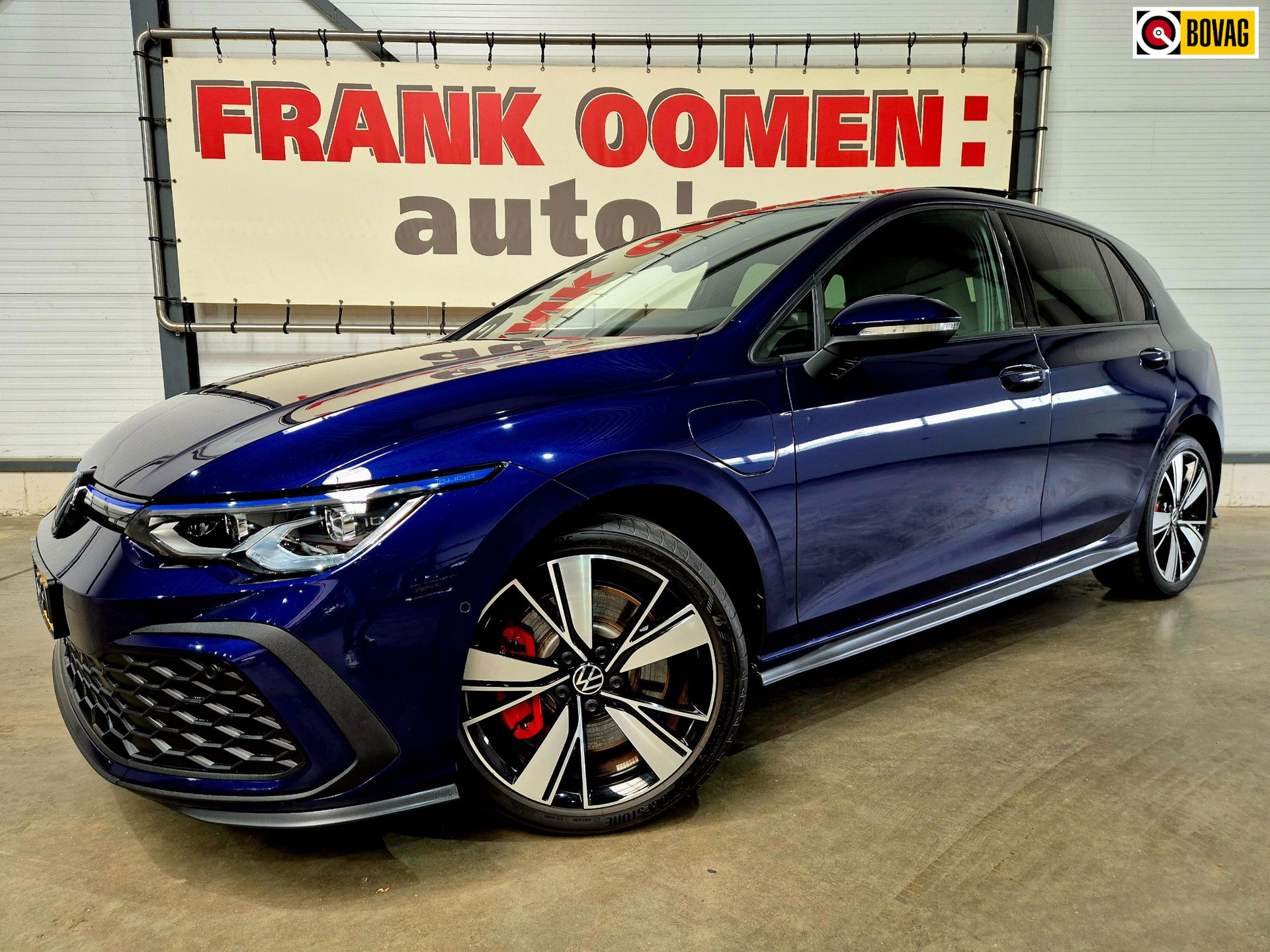 Volkswagen Golf GTE 1.4 eHybrid 265PK GTE + Dealer OH|Panorama|IQ light|Sfeerverl.|Keyless|ACC|Dodehoek|Camera|Stoel/stuurverw.|18"LMV 2022 - voorkant