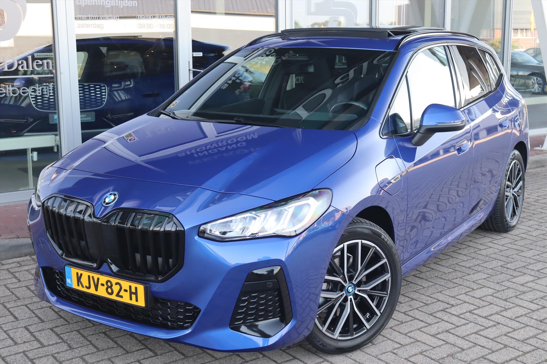 Foto van BMW 225e xDrive Active Tourer