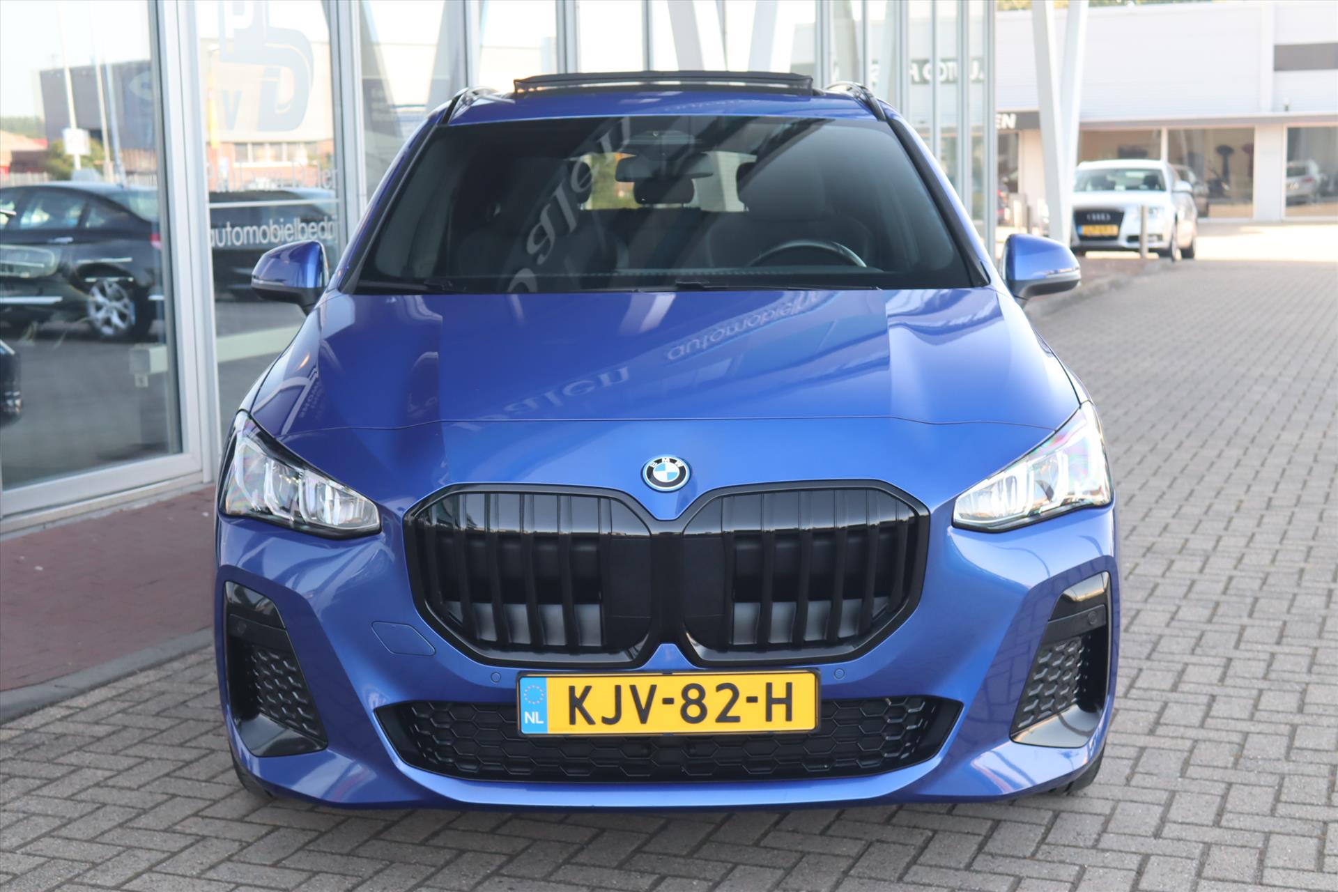 Foto van BMW 225e xDrive Active Tourer