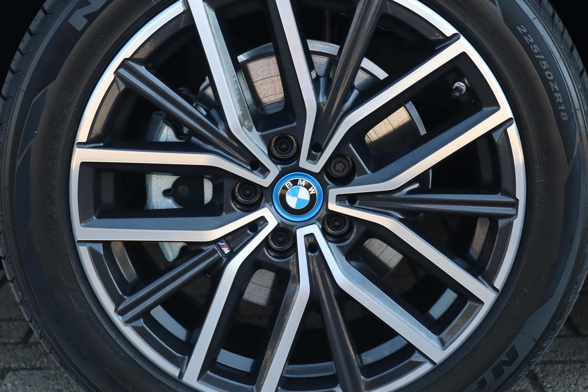 Foto van BMW 225e xDrive Active Tourer
