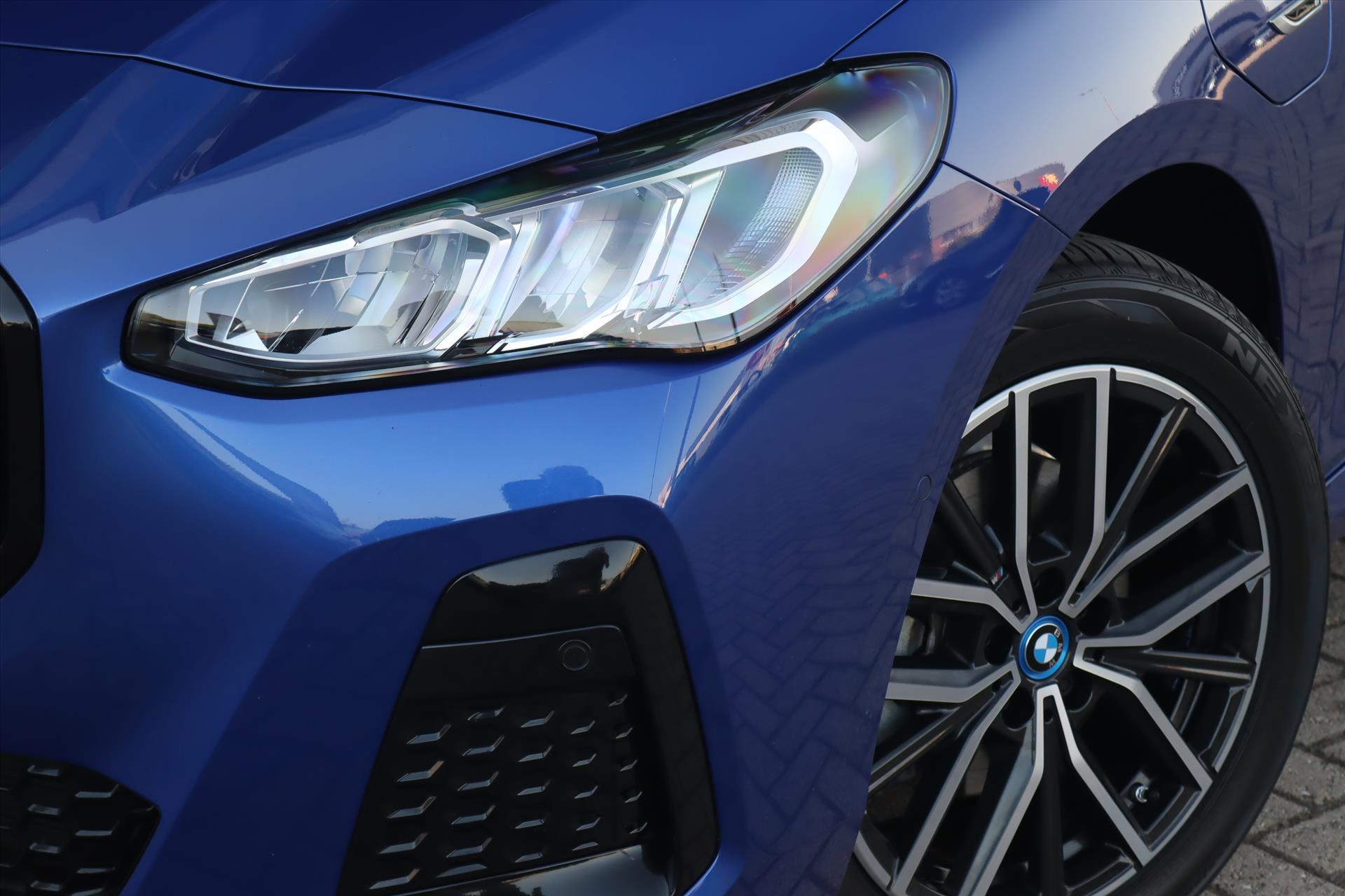 Foto van BMW 225e xDrive Active Tourer