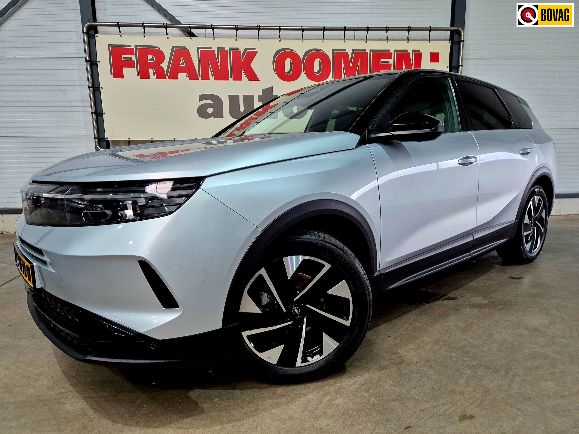 Foto van OPEL GRANDLAND