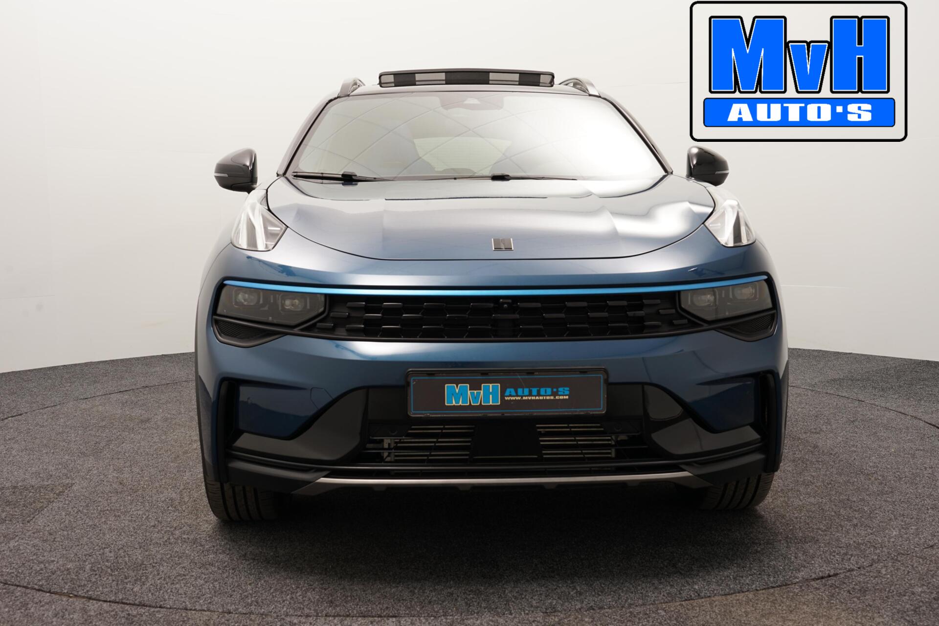 Foto van Lynk&co LYNK & Co 01