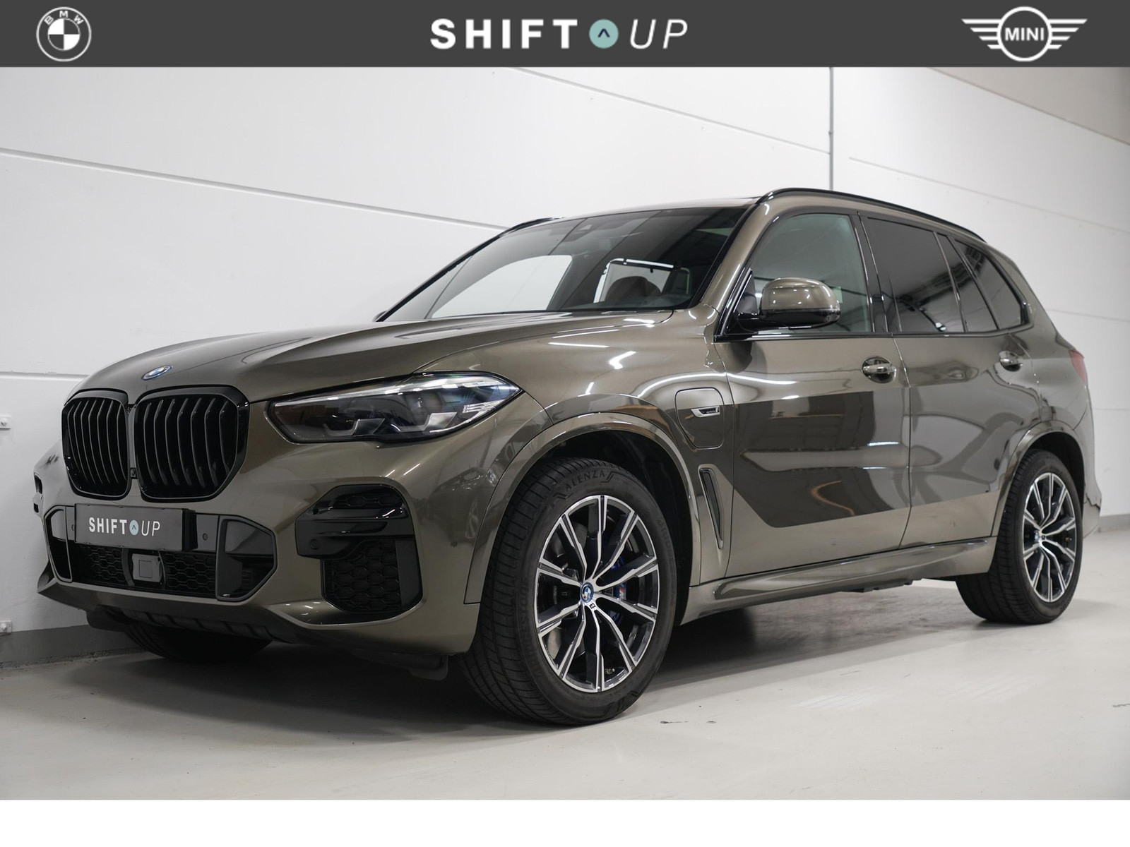 BMW X5 Xdrive45e xDrive45e M-Sport | Panoramadak | Elektr. Trekhaak 2023 - voorkant
