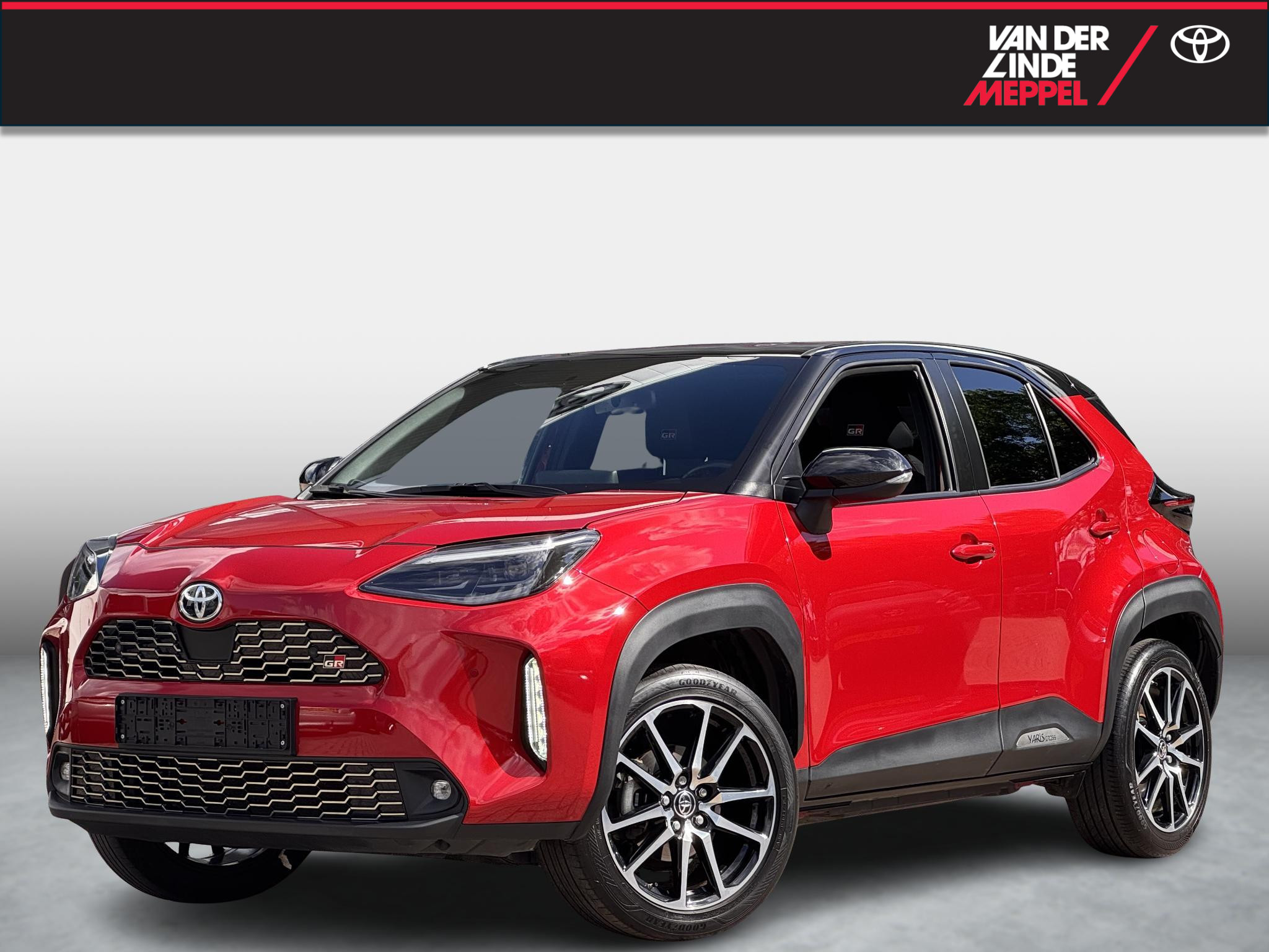 Toyota Yaris Cross 1.5 Hybrid GR Sport Trekhaak Navi Cruise 2023 - voorkant