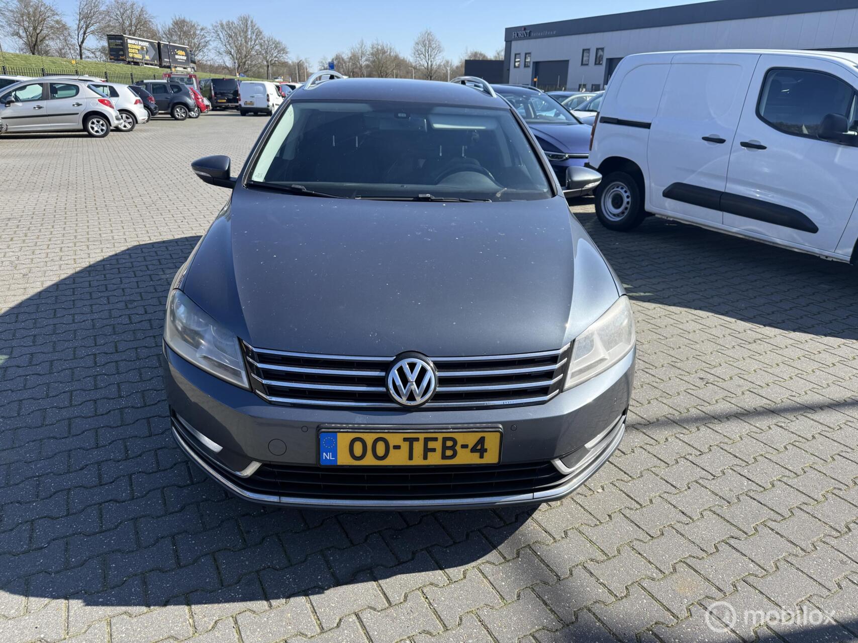 Volkswagen Passat 1.6 TDI BlueMotion ex bpm 2012 - voorkant