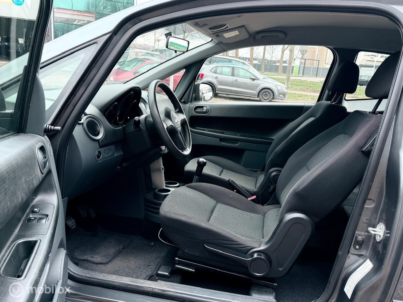 Foto van Mitsubishi Mitsubishi Colt