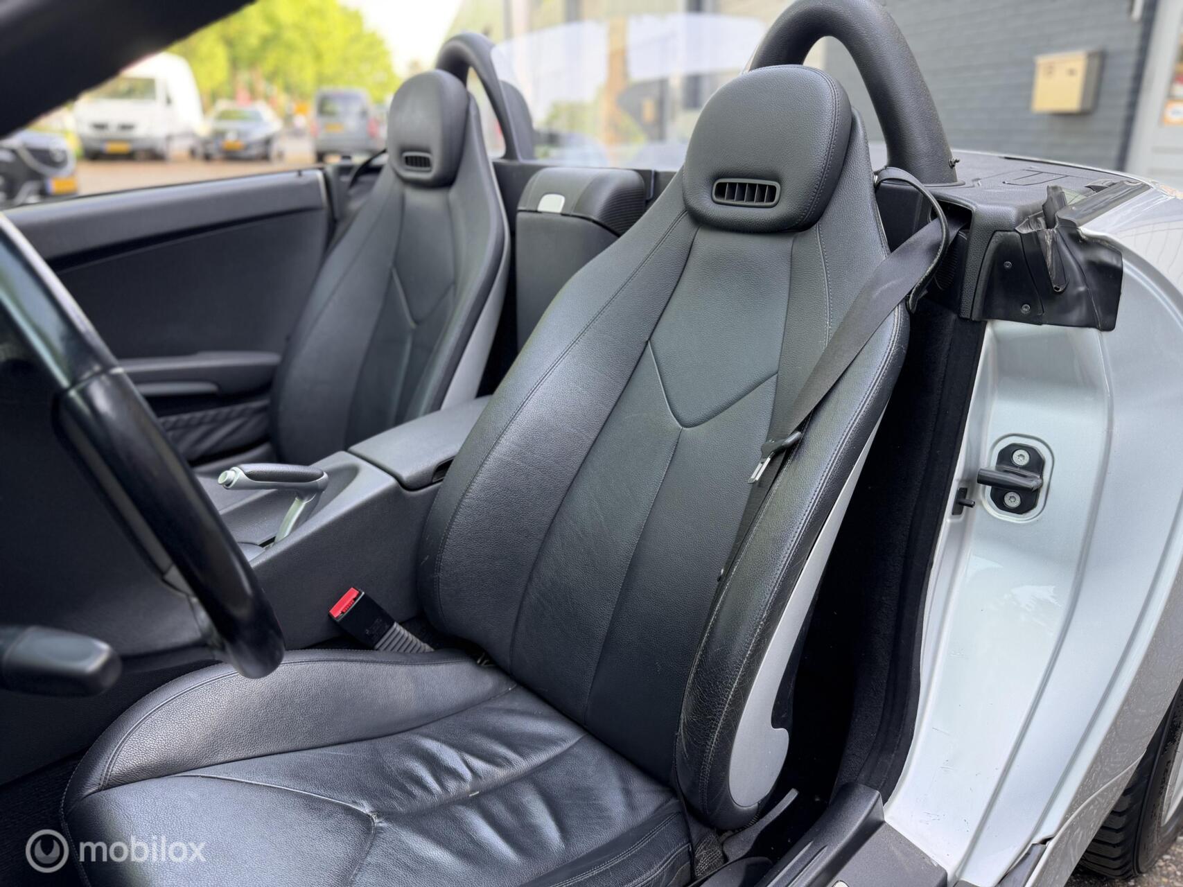 Foto van Mercedes-Benz SLK 200 Kompressor