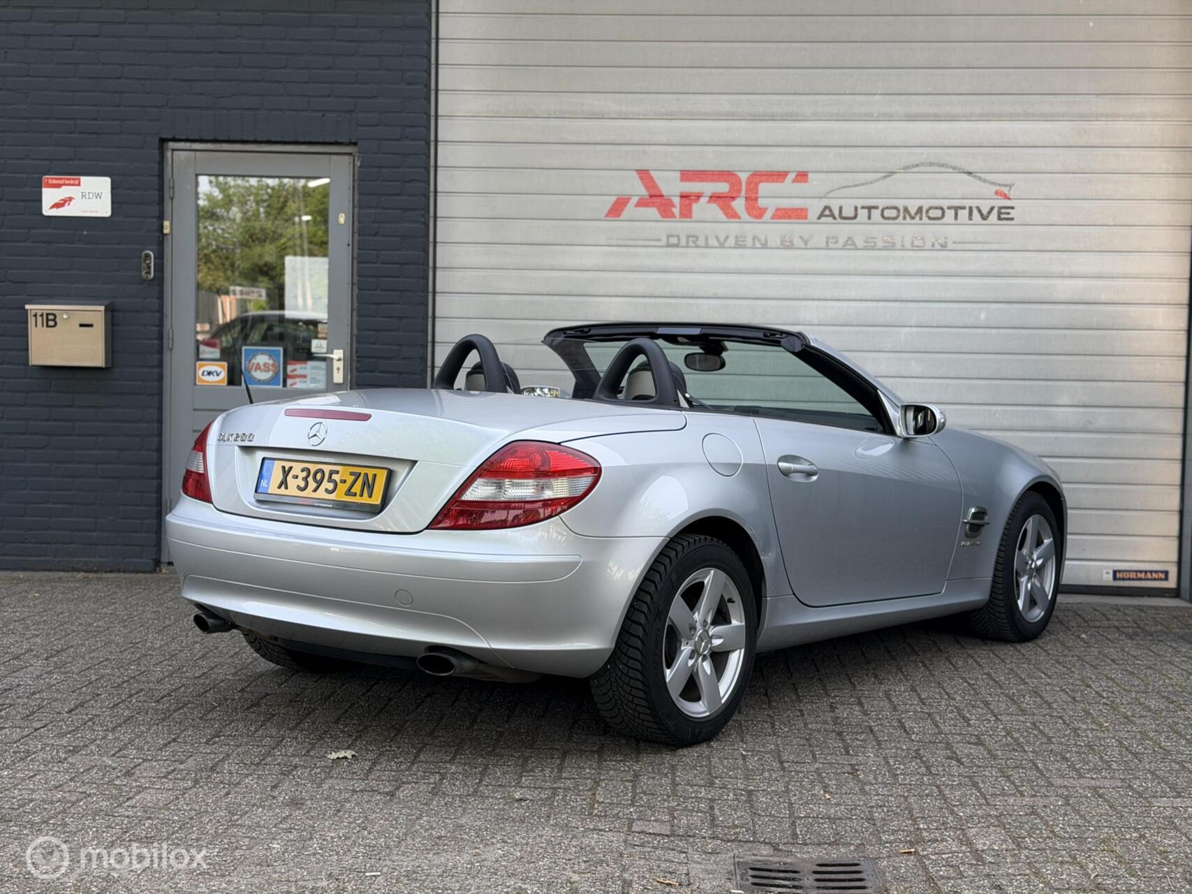 Foto van Mercedes-Benz SLK 200 Kompressor