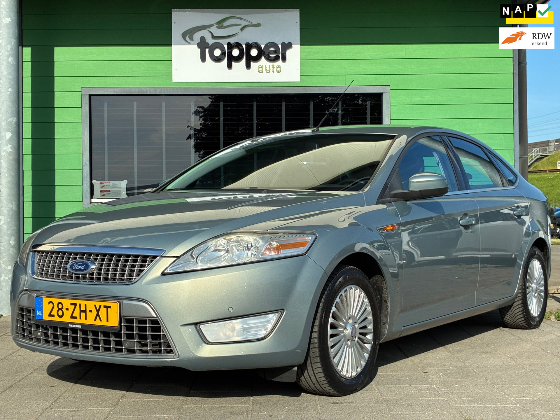 Ford Mondeo 1.6-16V Titanium | Cruise Control | ClimaTronic | PDC | NAP 2008 - voorkant