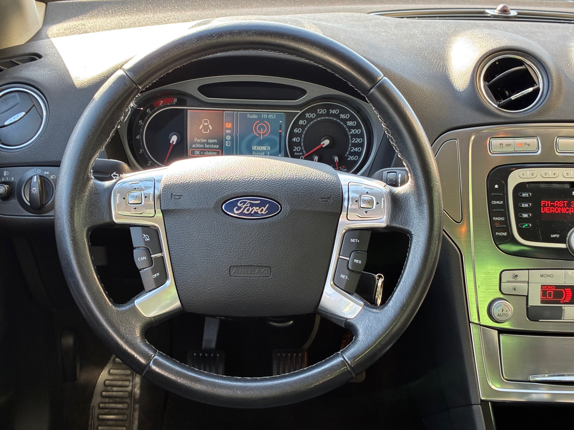 Foto van Ford Mondeo