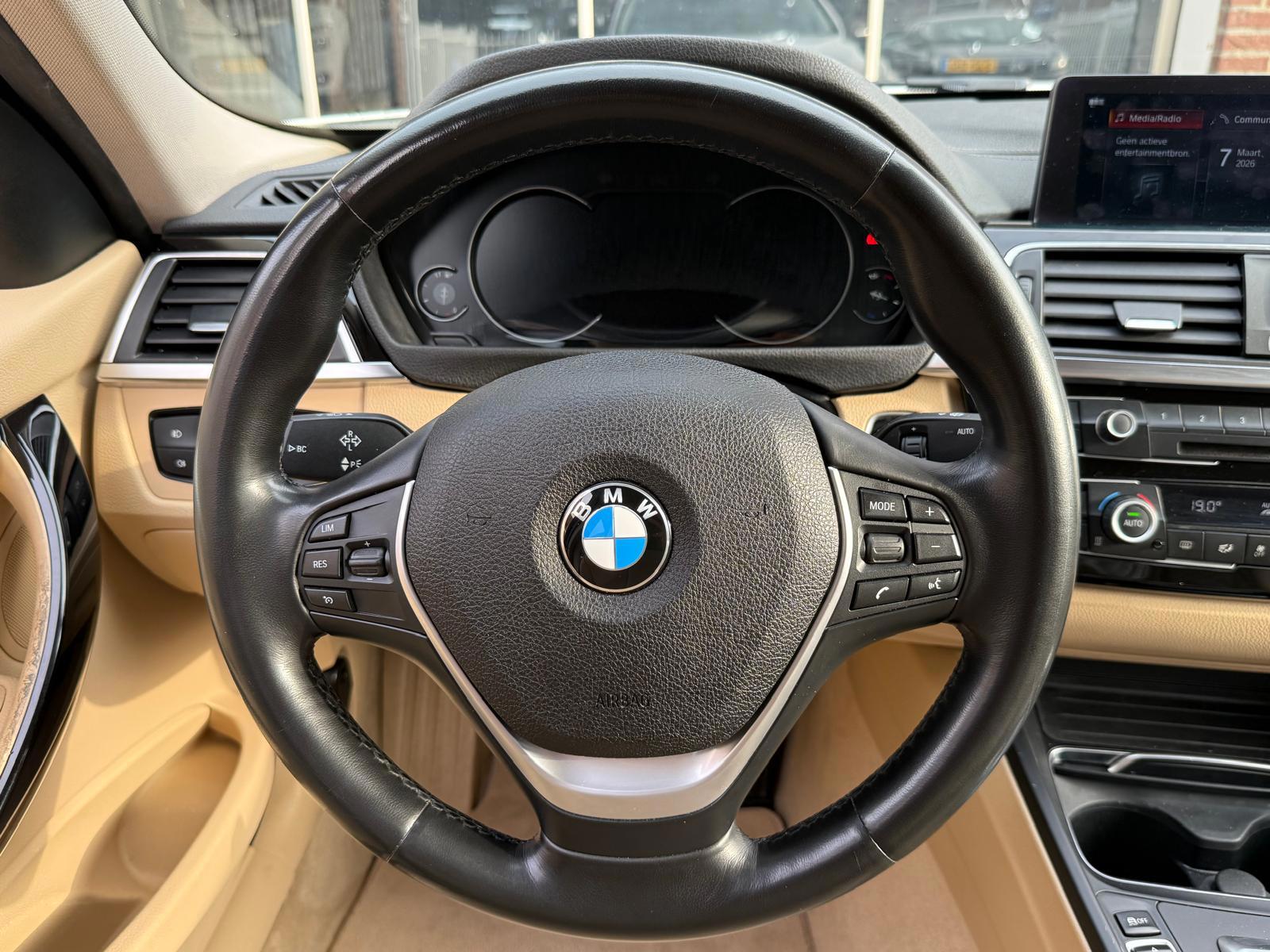 Foto van BMW 318i