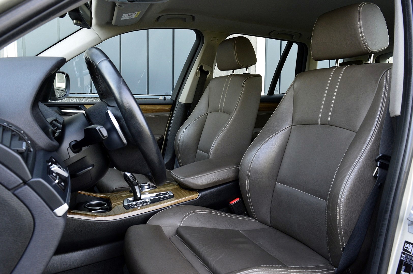 Foto van BMW X3 xDrive 28i