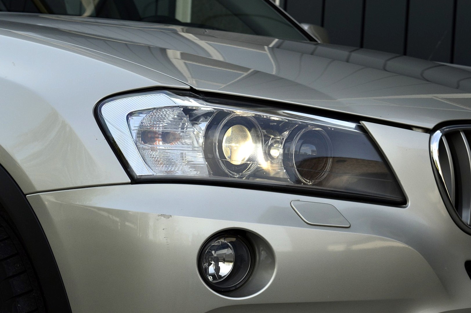 Foto van BMW X3 xDrive 28i