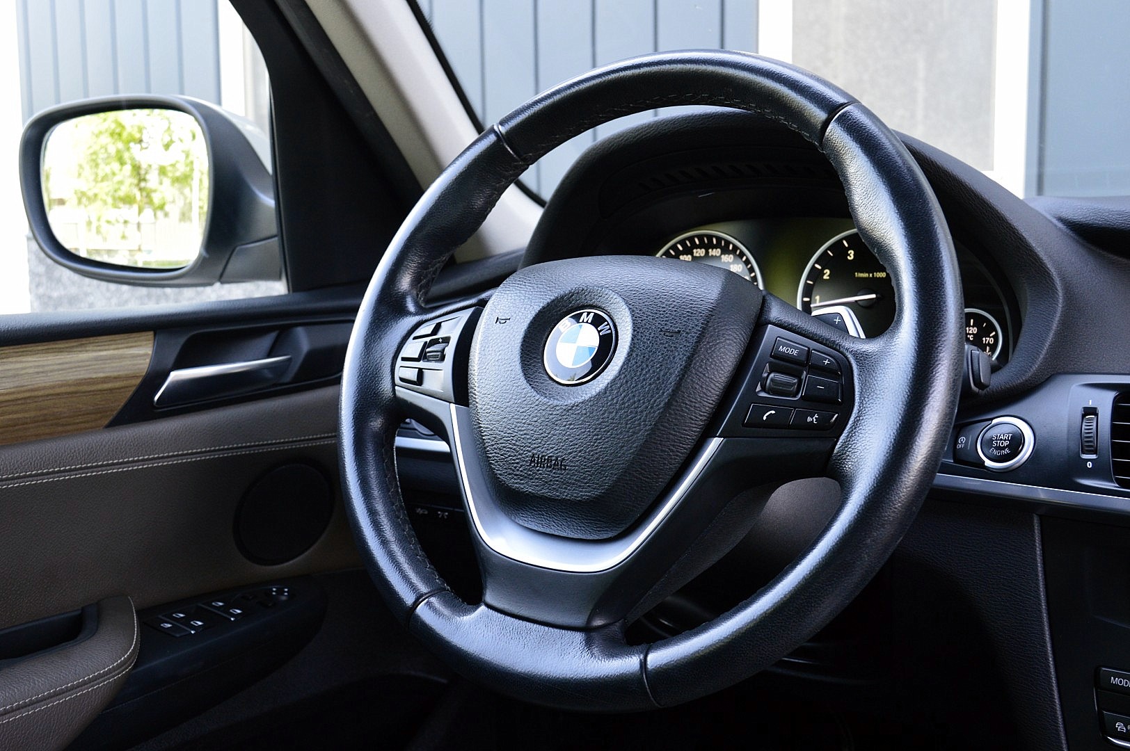 Foto van BMW X3 xDrive 28i