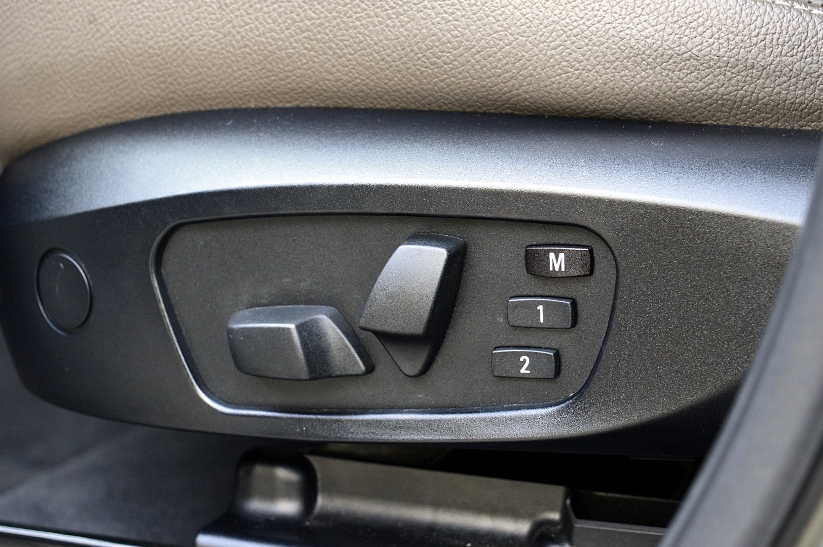 Foto van BMW X3 xDrive 28i