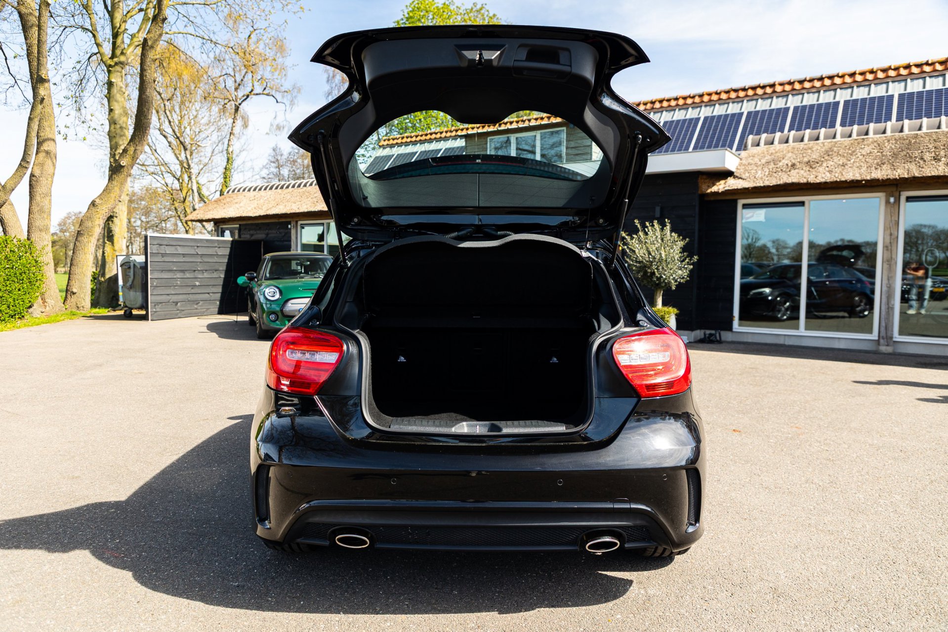 Foto van Mercedes-Benz A 180