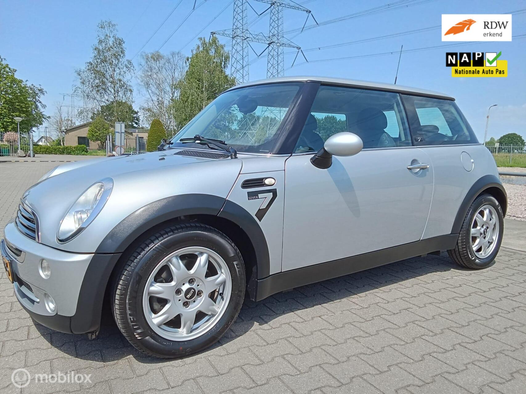 Foto van MINI MINI ONE